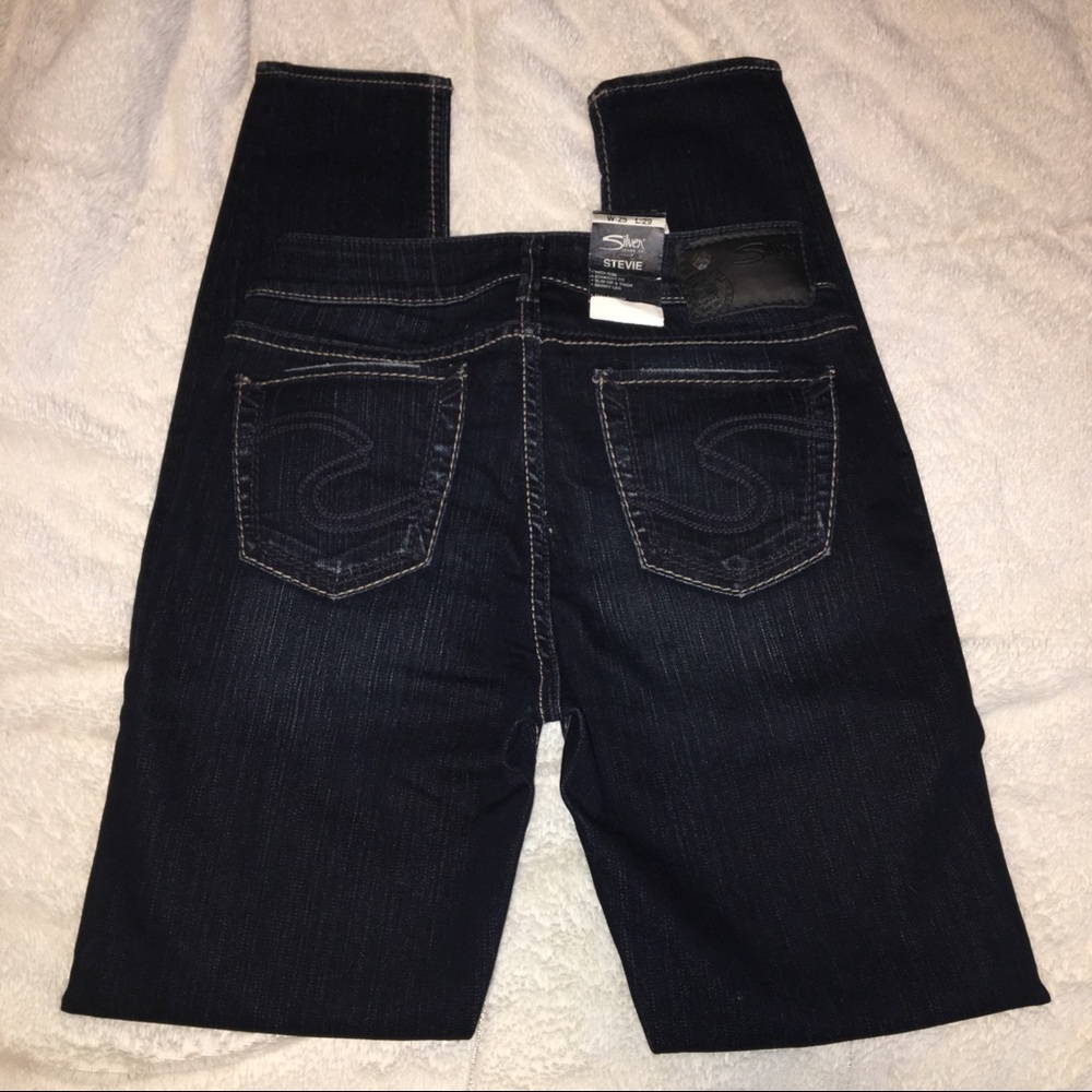 •Women’s silver jeans• - Picture 2 of 2